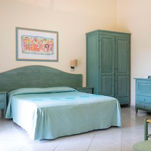 Camera grande con letto king size